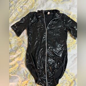 Black Vinyl Shiny Zip-Up Bodysuit Size Large Never Worn Date Night Club Outfit